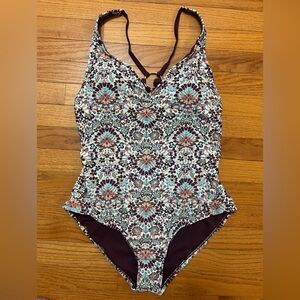 Mossimo Swimsuit Women’s Size XL Multicolor  Floral One Piece Vacation Summer